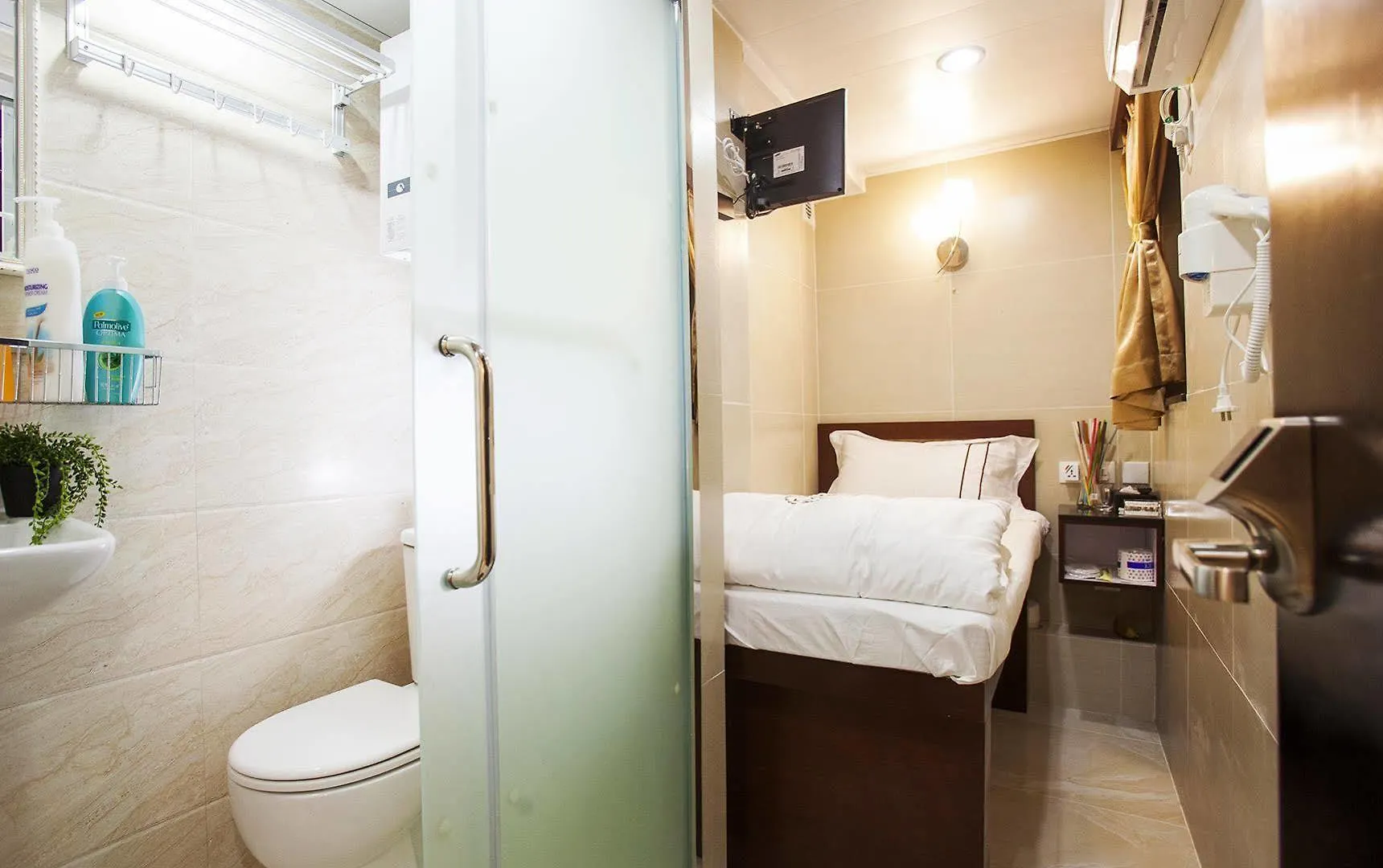 Joyous Guest House Hong Kong